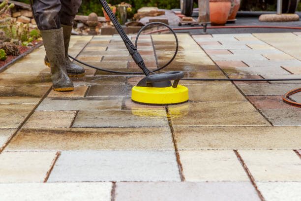 Best Oil Spill Cleanup  in New Berlin, WI